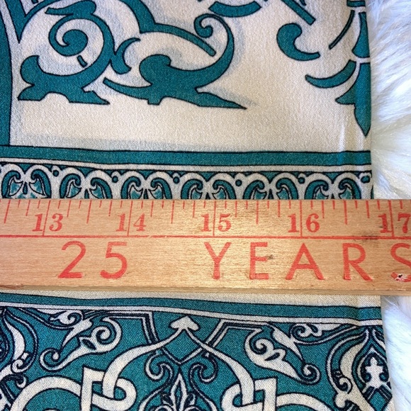 🤩BOGO!. FRIDAN geometric design scarf, 36” sq. blued green, wh. & blk - Picture 5 of 6